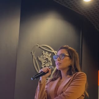 Os domingos costumam ter um gosto agridoce.
Ao mesmo tempo em que representam descanso, também nos l