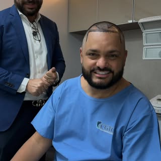 Pesquisei bastante, confiei no trabalho do Dr. Cléber e hoje dei o primeiro passo dessa transformaçã