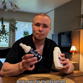 *Hiustensiirrosta saatu alennus @akacia_medical 

Tällä videolla näytän, miten hoitoainetta ja shamp