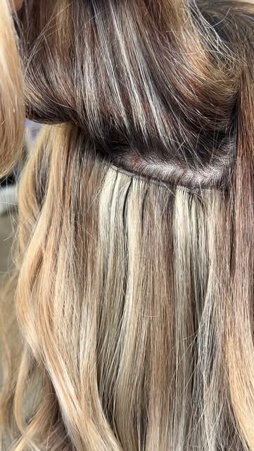 For the girls who love their length but want THICKER hair🤎

A single row of @bbhairpro skinny weft 