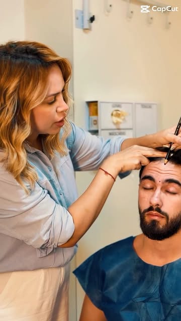 A calvície não precisa chegar ao estágio mais avançado para você começar a procurar uma solução.

Se
