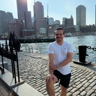 #⚜️ #alperbayraktar #opdralperbayraktar #boston #massachusetts #🇺🇸 #✨ 

Boston; sessiz ama derin, 