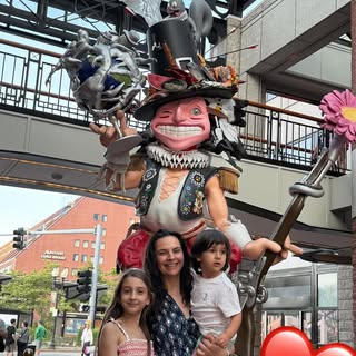 #kızkardeş👫#boston #massachusetts #alperbayraktar #opdralperbayraktar #🇺🇸 #⚜ 

Abi kardeş; kelime