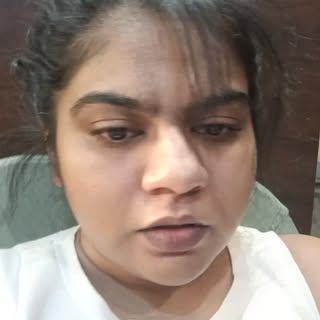 हेअर फॉल कधी सिरियस घ्यायचं? 🤔
सुरुवातीला १ महिना थांबा…
पण जर १ महिन्यानंतरही केस गळणं थांबत नसेल,