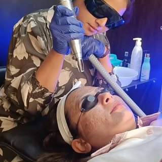 Stop hiding behind a heavy foundation!
 Confidence starts with healthy skin. Laser treatments aren't