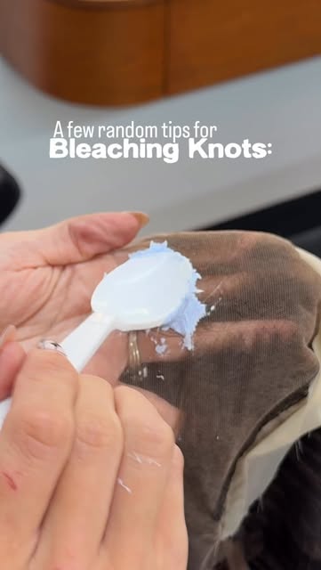 You know what used to make my pits sweaty? Bleaching knots.  I thought it looked WAY too easy to fuc