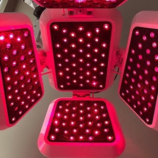 Can low level laser therapy be used with other treatments for hair loss? The simple answer is yes. L