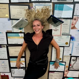 I often say that Kelly is a multi-award-winning artist for her work in medical tattooing, helping bu