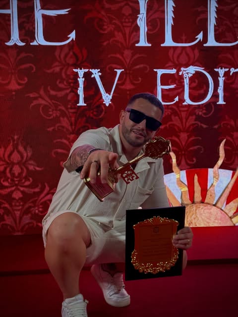🏆 2º PUESTO – THE BEAUTY EXPERT, VALENCIA

Muy feliz de volver de casa con este reconocimiento: 2º 