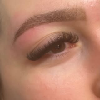The difference a set of Russian lashes & brow tint and wax can make🤩🫧🩶 #tattilashes #russianlashe