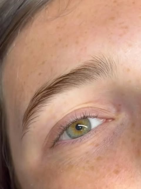 Lashes > LIFTED🙌
Perfect for those who like to keep it natural🫧

💵 - Lash Lift & Tint - £28 🩷
🤎