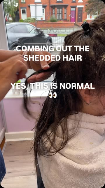 5 HOURS OF HAIR EXTENSION MAINTENANCE… IN UNDER 30 SECONDS 👀

There’s a lot more to a hair extensio