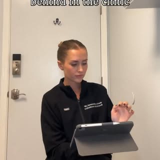 Surprise it’s not actually the charts, it’s because I love listening to the patients! 

#medspa #off