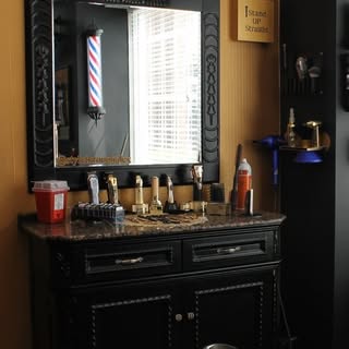 Good hair days start at the shore. ✂️
Visit @matteblackhair inside the Berkeley Oceanfront Hotel for