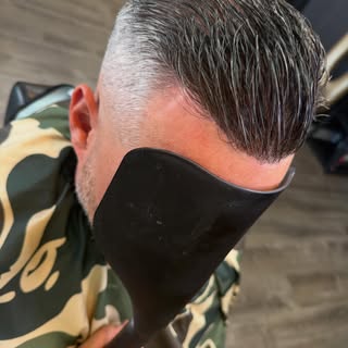 🔘Frontal Hair System Install 🔘

*ACCEPTING NEW CLIENTS IN THE NEW JERSEY AREA*

Book your complime