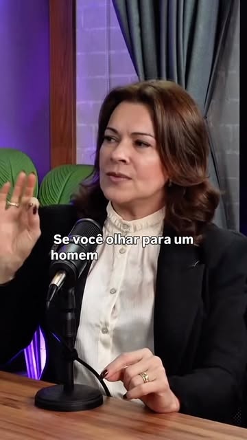 MEXEU NO CABELO… SERÁ QUE JÁ ENTREGOU O INTERESSE? 

Homem ou mulher: alguns sinais aparecem antes m