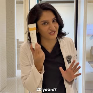 I always tell my patients: don’t just look at the SPF. Look at what’s inside your sunscreen.

SPF te