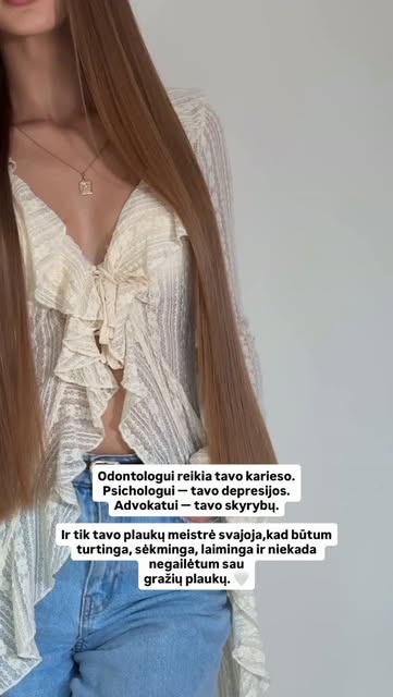 Negailėkite sau gražių plaukų 😉

#reels #plaukai #sarkazmas #gerainuotaikai