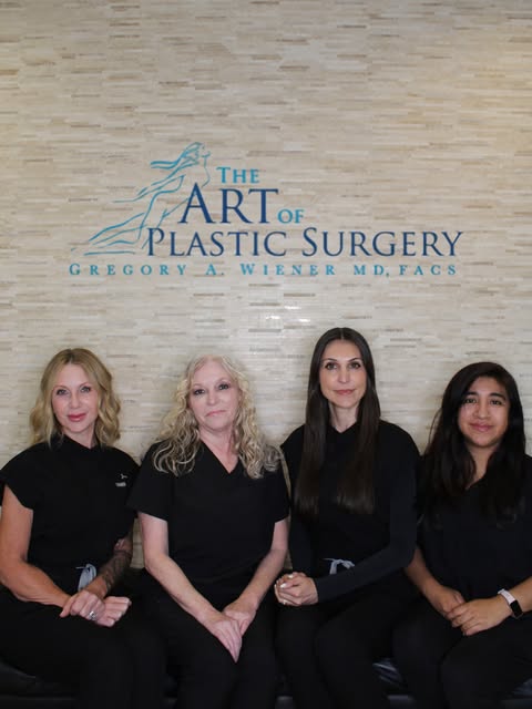 The friendly faces you’ll see at The Art of Plastic Surgery 💙✨

From consultations to treatments an