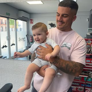 Primer corte a mi ahijado Javier ❤️