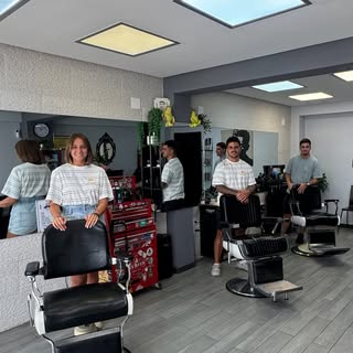 ✂️ ¡Os presentamos a Jairo! ✂️

Estamos muy ilusionados de dar la bienvenida al nuevo miembro de nue