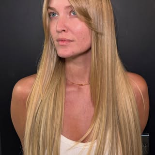 Rapunzel, Rapunzel, let down your hair 💫 

Full-head highlights, extension removal & nano-ring exte