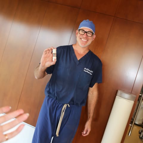 For when you need a lift, sans needles or irritation.

LipLift Hyaluron Peptide‑6 BioFill by Dr. Dia