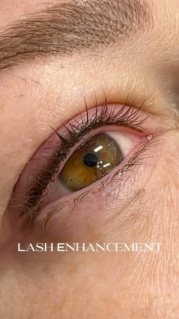 Subtle definition. Effortlessly enhanced eyes. ✨
Lash line enhancement creates the illusion of fulle