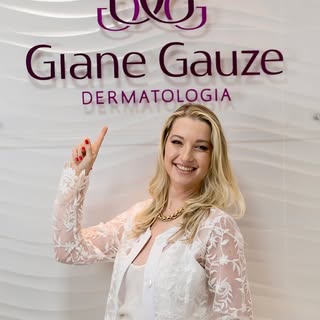✨ Hoje o consultório completa 7 anos ✨
Em 03.09.2018 realizei um dos maiores sonhos da minha vida: a