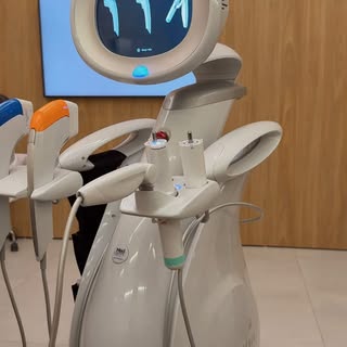 Hoje foi dia da nossa tecnologia queridinha: Ultraformer MPT.

Com foco no contorno da face e na pap