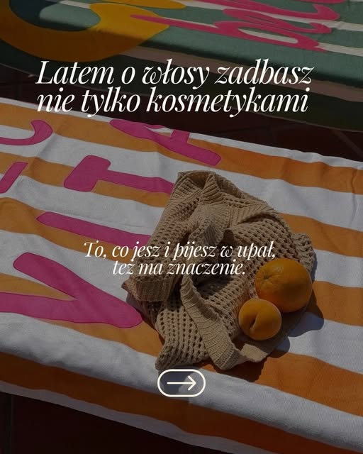 Latem skupiamy się na tym, co nakładamy na włosy: SPF, olejek na końcówki… ☀️🧴

A może warto spojrz