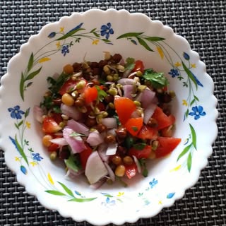 Never miss this in breakfast and lunch. A simple food to reduce your calories intake. Much more peop