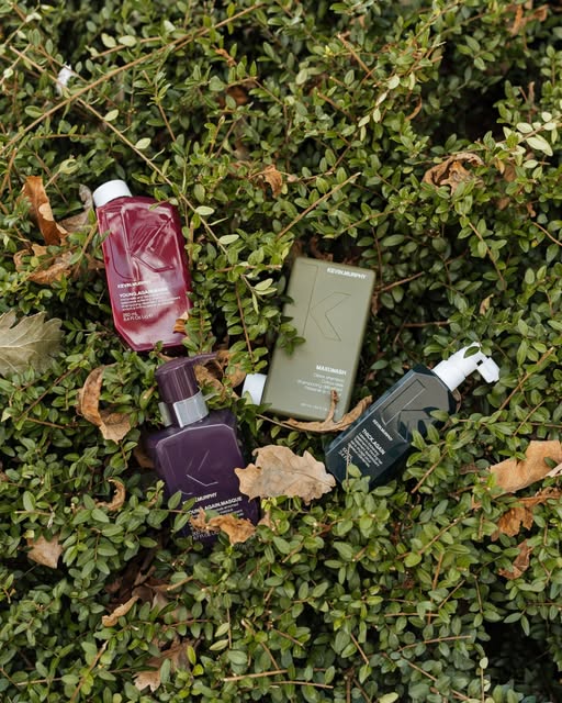 Autumn called… it wants its colours back. 🍂

Toeval dat onze Kevin Murphy producten perfect bij het