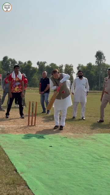 सेवा संकल्प अभियान के तहत नुना माजरा में आयोजित नमो क्रिकेट लीग के समापन समारोह में शामिल होकर युवा 