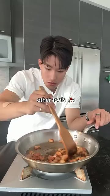 A  video by @kennylsong