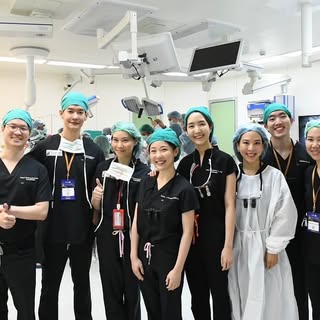 ภูมิใจที่ได้เป็นส่วนหนึ่งของการจัดงานประชุม Live surgery และ regenerative workshop ที่สอนแสดงการผ่าต