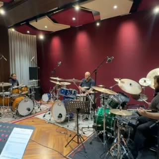 🥁✨ When learning turns into a jam session!

A Sunday well spent playing alongside two incredible dr