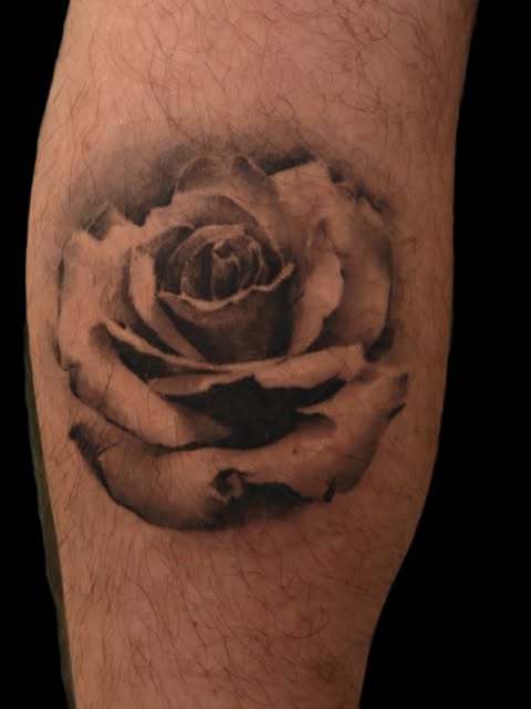TATTOO BOB – ROTTERDAM SINDS 1968 
Van een eerste tattoo tot een groot en persoonlijk ontwerp. Bij T