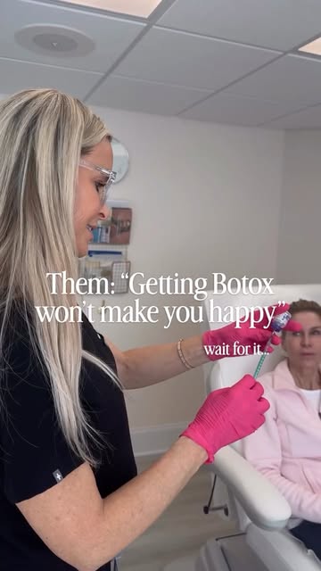 😂 The Botox didn’t technically solve all our problems… but try telling us that once it kicks in.

T