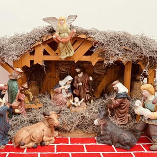 En esta Navidad siempre visitamos a nuestras tías.
Y siempre es bonito volver a ver este nacimiento,