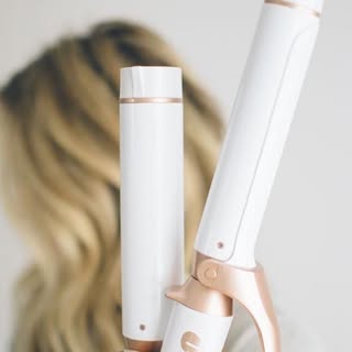 ✨𝚆𝚒𝚐 𝚃𝚒𝚙 𝚆𝚎𝚍𝚗𝚎𝚜𝚍𝚊𝚢✨
If you're curling a human hair wig, it's generally safe to apply 
