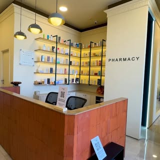 Step inside the newest Derma MD in Hiranandani Estate 🌿✨

We’re so excited to share a sneak peek of