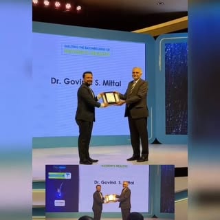 Humbled 🙏  Was awarded among the Economic Times Inspirational Trichologists of our country! 

 Rece
