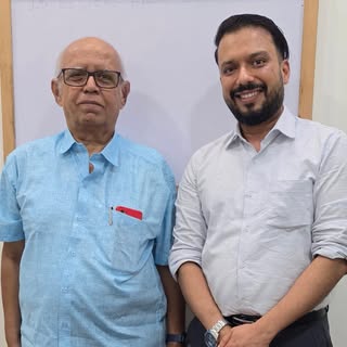 Indeed an honour for a student / doctor when their teacher visits their clinic! Sri R K Jagadish Sir