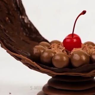 Chocolate fantasies for a bad day. 😋
#5minutecrafts #video #chocolate #ideas