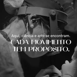 Toda transformação começa em silêncio.

No instante em que alguém decide mudar —
não o que é, mas o 