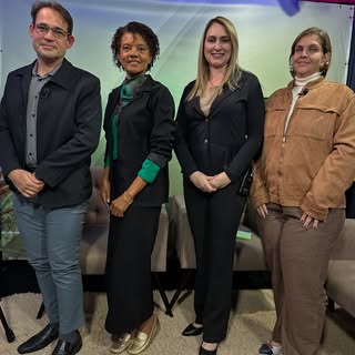AGRADECEMOS NOSSOS INCRÍVEIS CONVIDADOS:

💚Dra. Vivian – Médica Cirurgiã de Cabeça e Pescoço e prof