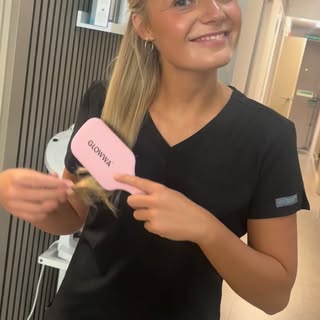 So good they want it all …

@glowwa 💕✨🤍

#hairloss #scalpcare #salonlife