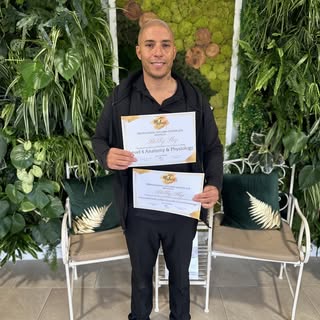Just completed my Tattoo Removal & Carbon Peel course ✨

These treatments will be coming soon ✨

Nev