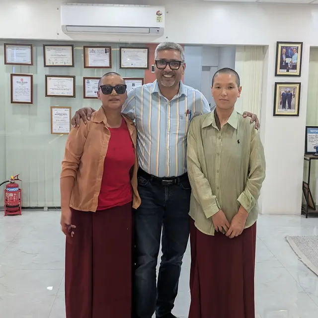 Dr Amit Kr Choudhary with Special Visitors @symmetricaclinicintl